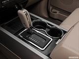  Gear shifter/center console photo